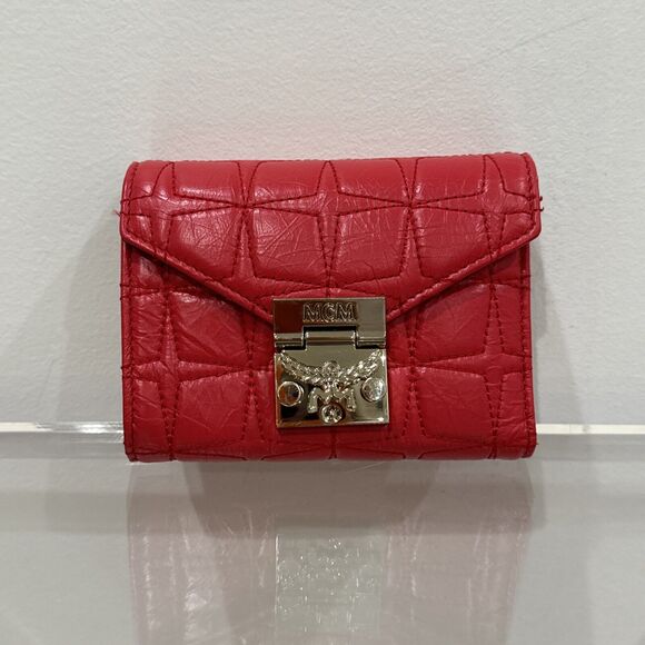*Authentic* MCM Small Tri Fold Wallet in Red w/Gold HW in Excellent Condition - Picture 1 of 12